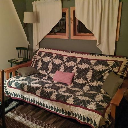 Buffalo Creek Bed And Breakfast รอบบินส์วิลล์ ภายนอก รูปภาพ