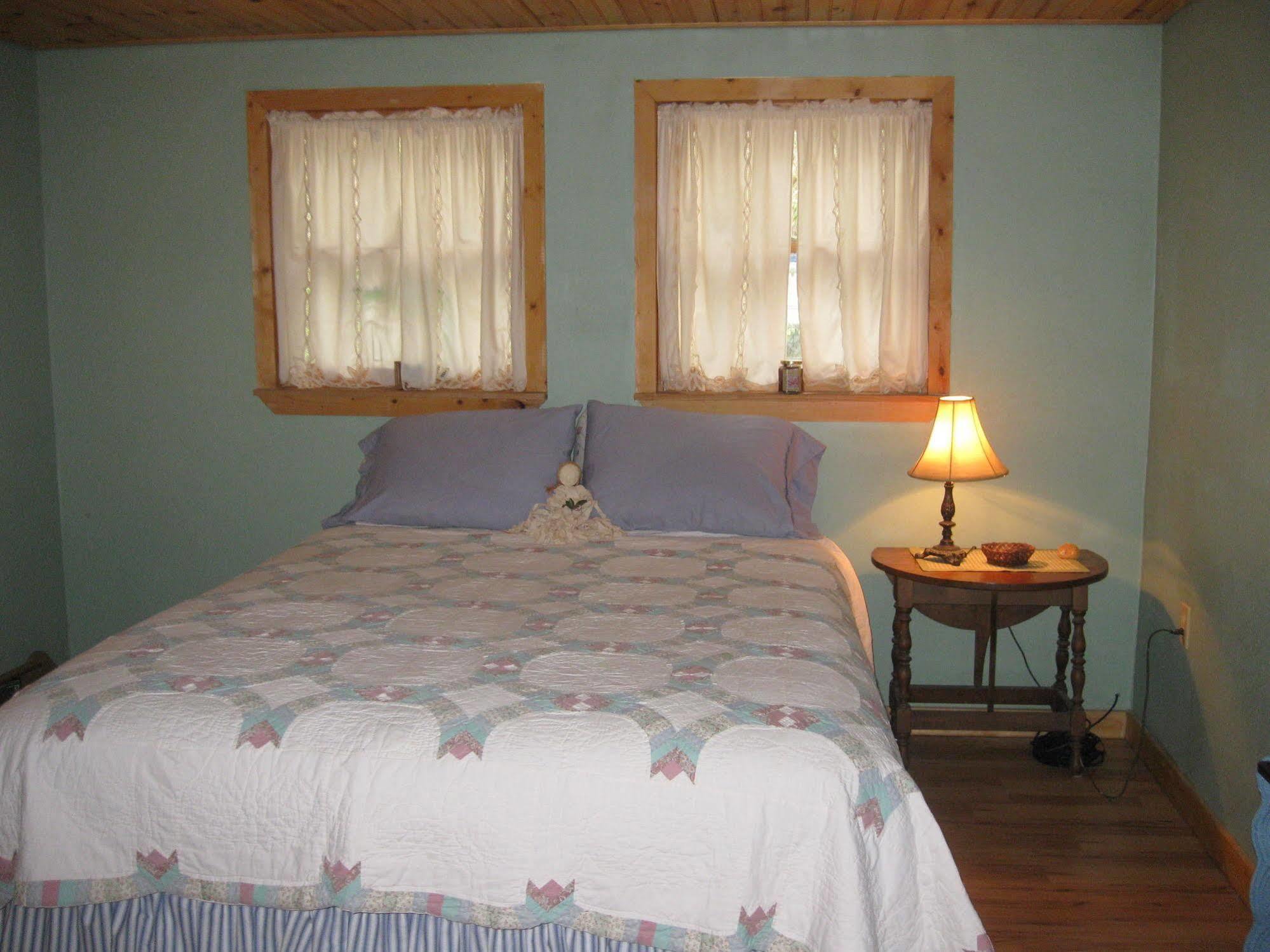 Buffalo Creek Bed And Breakfast รอบบินส์วิลล์ ภายนอก รูปภาพ